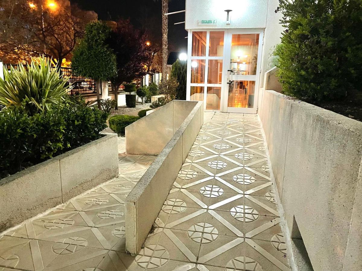 Ferienwohnung Large Relaxed Terrace, Golf Views Alicante Exterior foto